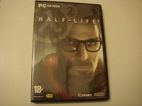 Отдается в дар Лицензионная компьютерная игра HALF-LIFE 2 (5 СD)