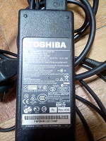 Отдается в дар Зарядное устройство Toshiba
