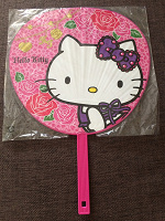 Отдается в дар Веер «Hello Kitty»
