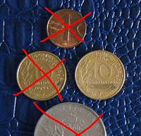 Отдается в дар Монетная солянка: 10 сантимов Франции