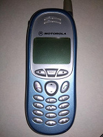 Отдается в дар Мобильный телефон «Motorola»