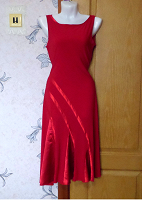 Отдается в дар Платье красное — 44 размера.