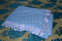 Отдается в дар Уголочек на одеяло, одеяло, подушечка для малыша
