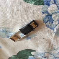 Отдается в дар USB флешка