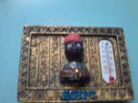 Отдается в дар Магнитик из Египта с термометром