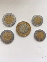 Отдается в дар Монеты мексиканские