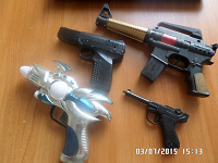 Отдается в дар пистолеты игрушечные