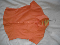 Отдается в дар оранжевая рубашка х/б 40-42-44 размер