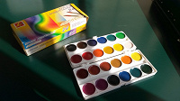 Отдается в дар Акварель медовая для детского творчества 24 цвета — 2 уп.