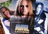 Отдается в дар Плакаты Avril Lavigne