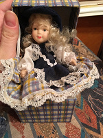 Отдается в дар Фарфоровая куколка
