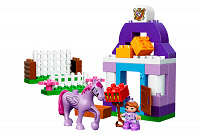 Отдается в дар Lego Duplo «Конюшня Софии»