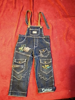 Отдается в дар Штаны-комбинезон джинсовые 96-104