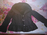 Отдается в дар теплая фирменная женская куртка 44-46 размер