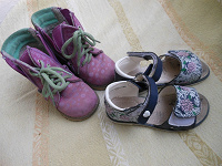 Отдается в дар ботинки (26-й) и сандали для девочки (27-й размер)