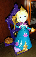 Отдается в дар Игровой набор Disney Frozen Эльза на троне