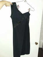 Отдается в дар Новое чёрное вечернее платье на 48 размер