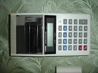 Отдается в дар Компактный калькулятор с принтером чеков Casio HR-8A.