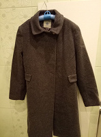 Отдается в дар серое драповое пальто для девочки без пуговиц 12