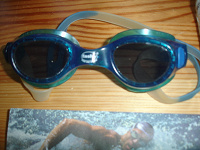 Отдается в дар Новые очки для плавания
