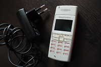 Отдается в дар Телефон Sony Ericsson T100 в коллекцию.