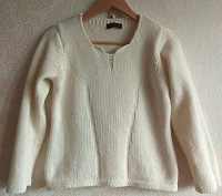 Отдается в дар Белый женский свитер