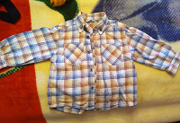 Отдается в дар Рубашка на мальчика 1-3 годика