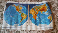 Отдается в дар Карта полушарий и политическая карта мира