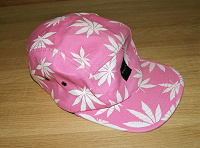 Отдается в дар Женская кепка HUF