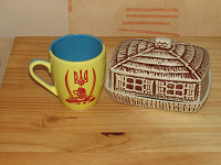 Отдается в дар Український посуд. Чашка і штука для вершкового масла