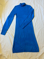 Отдается в дар Синее платье, S, трикотаж.