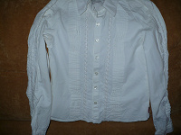 Отдается в дар Белая блузка для школы.