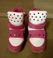 Отдается в дар Обувь детская для девочки 31-32 размер