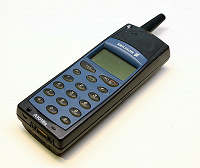 Отдается в дар Раритетный мобильник Ericsson A1018s