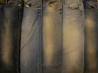 Отдается в дар Пять пар мужских джинс