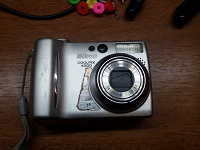 Отдается в дар Фотоаппарат Nikon coolpix 4200