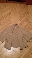 Отдается в дар свитер бежевый размер 42-46.