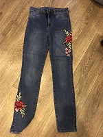 Отдается в дар джинсы с цветами