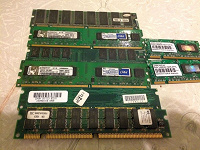 Отдается в дар Модули памяти DIMM, SODIMM разные