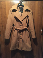 Отдается в дар Женское пальто «Amisu».