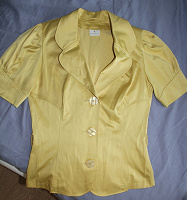 Отдается в дар Атласная блузка-пиджак 44 размер