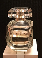 Отдается в дар ELIE SAAB Le Parfum, остаток от 50 ml