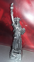 Отдается в дар Фигурка статуя свободы