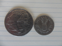Отдается в дар Монеты Багамы и Австралии.