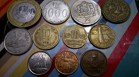 Отдается в дар снова 11 монет 11 апреля))