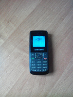 Отдается в дар Мобильный телефон Samsung B100