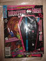 Отдается в дар Детский журнал MONSTER HIGH