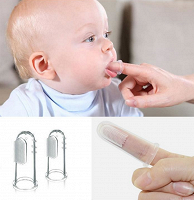 Отдается в дар Первая зубная щетка на палец для малыша