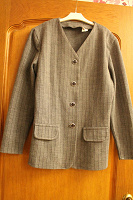 Отдается в дар Трикотажный пиджак 44 размер