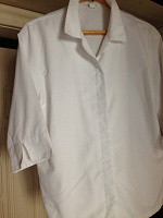Отдается в дар блузка белая классическая 52